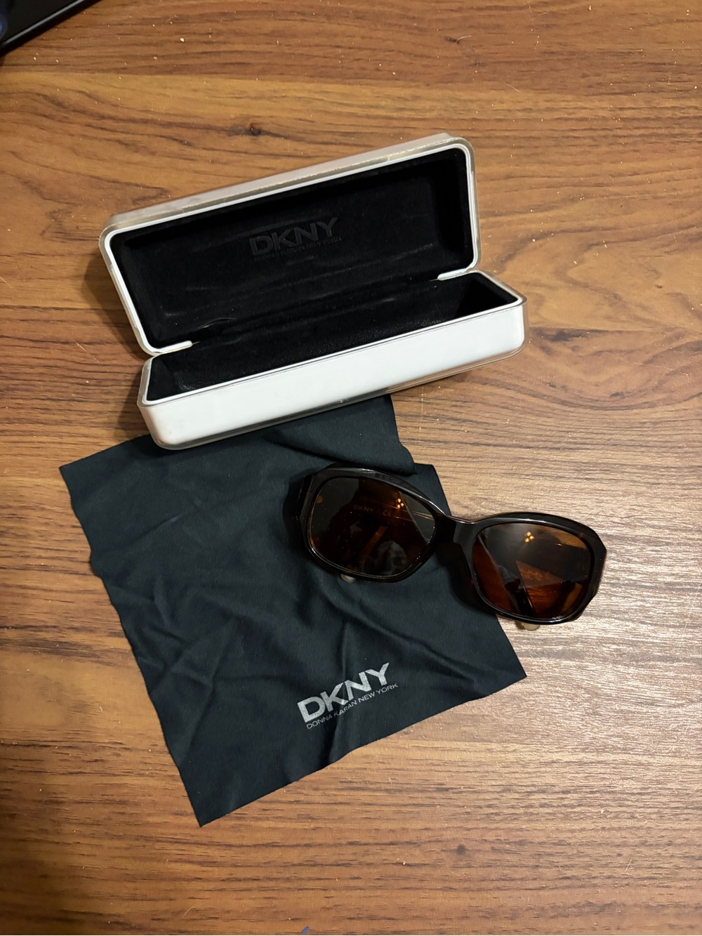DKNY Vintage Black Sunglasses w/ Original Case & Cleaning Cloth